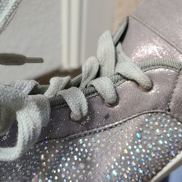 Stuart Weitzman Vance Jewel Hidden Wedge High Top Sneaker - Picture 11 of 11